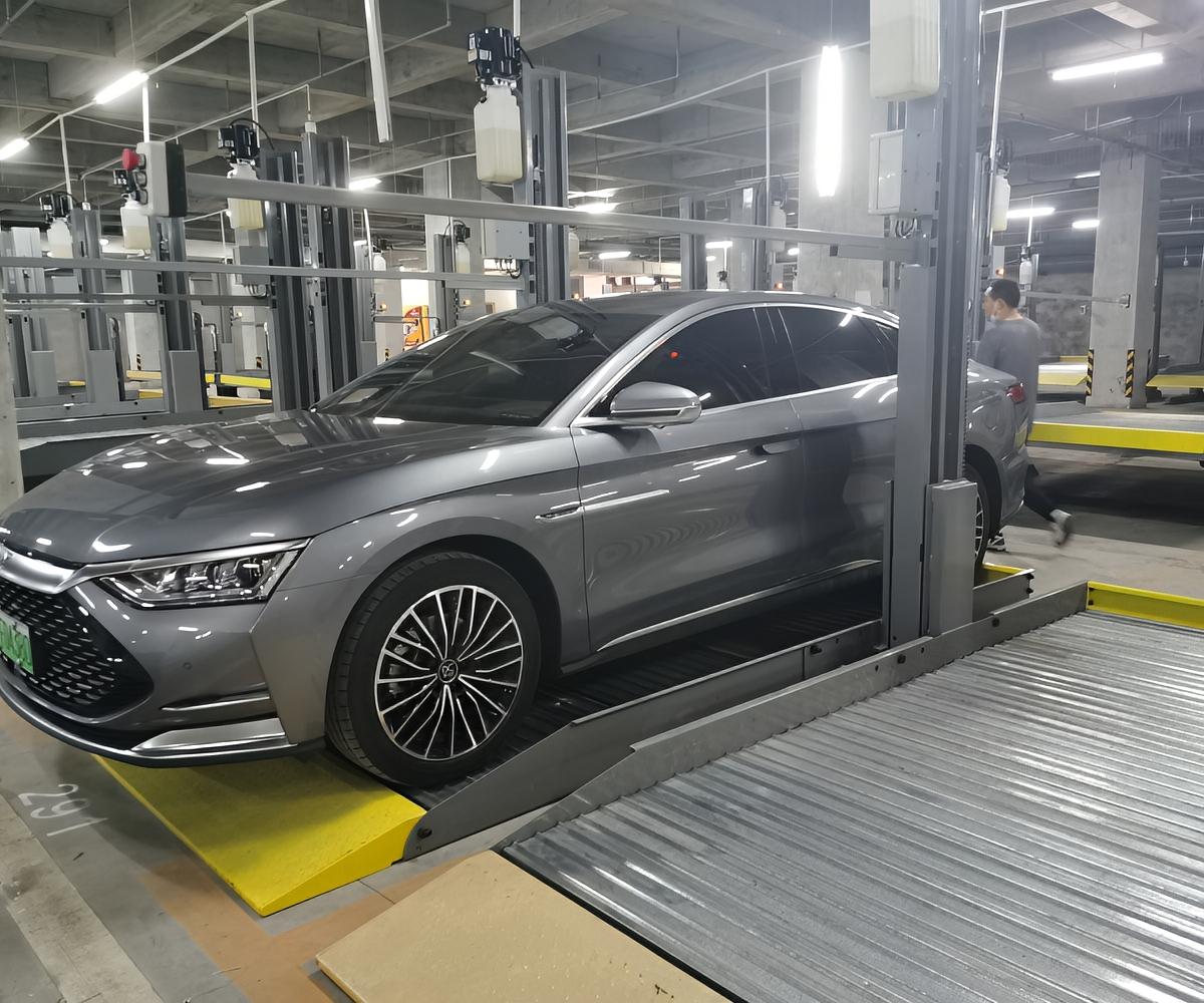 立體車庫(kù)租賃地下機(jī)械停車二手翻新全解析